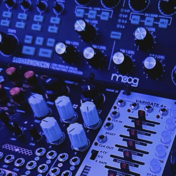 I go to the club sometimes and they often use machines like this.