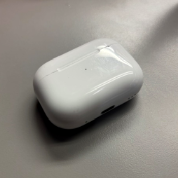 Physical Image of Airpod Case